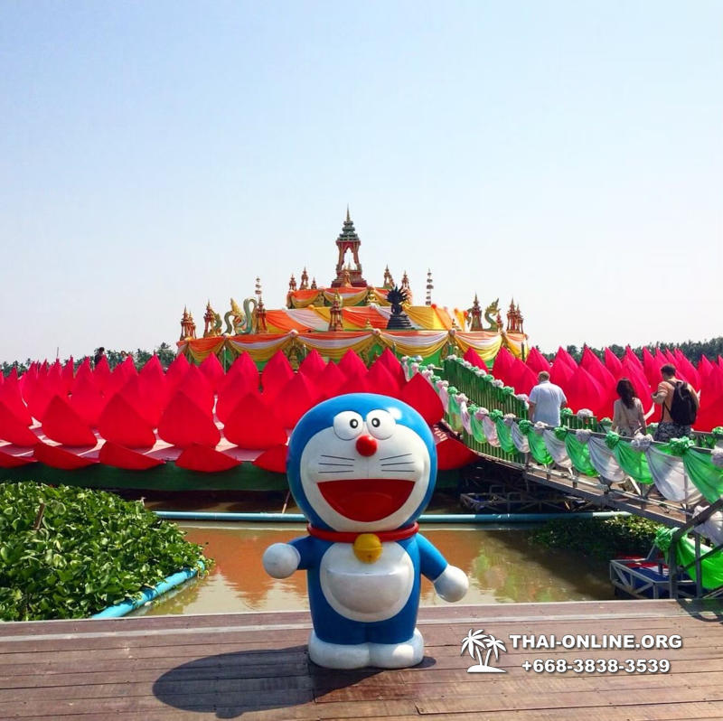 Однодневная экскурсия туристической компании Magic Thai Online из Паттайи в Чачоенгсао, храм Розового и Черного Ганеши, мумии монахов, храм Ват Сопхон, остров в виде лотоса - фото 35