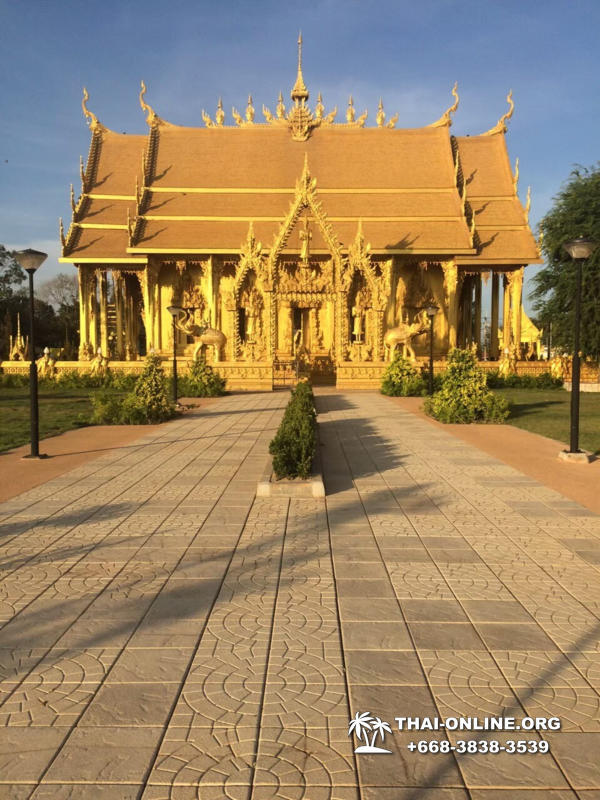 Однодневная экскурсия туристической компании Magic Thai Online из Паттайи в Чачоенгсао, храм Розового и Черного Ганеши, мумии монахов, храм Ват Сопхон, остров в виде лотоса - фото 31