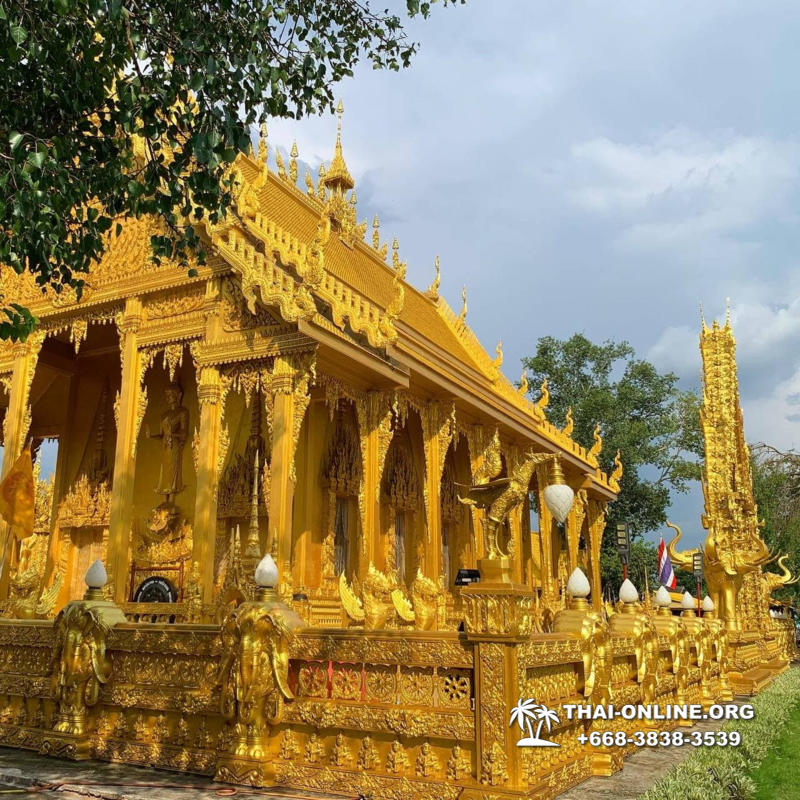 Однодневная экскурсия туристической компании Magic Thai Online из Паттайи в Чачоенгсао, храм Розового и Черного Ганеши, мумии монахов, храм Ват Сопхон, остров в виде лотоса - фото 14