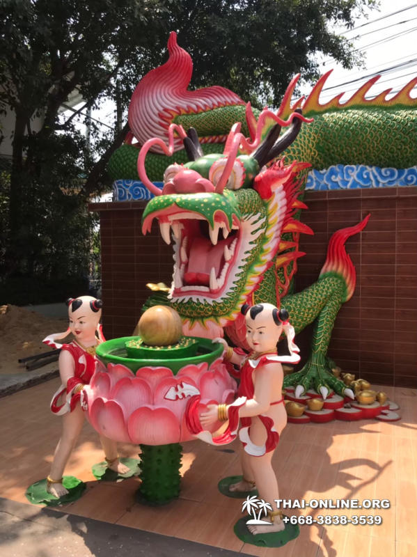 Однодневная экскурсия туристической компании Magic Thai Online из Паттайи в Чачоенгсао, храм Розового и Черного Ганеши, мумии монахов, храм Ват Сопхон, остров в виде лотоса - фото 20