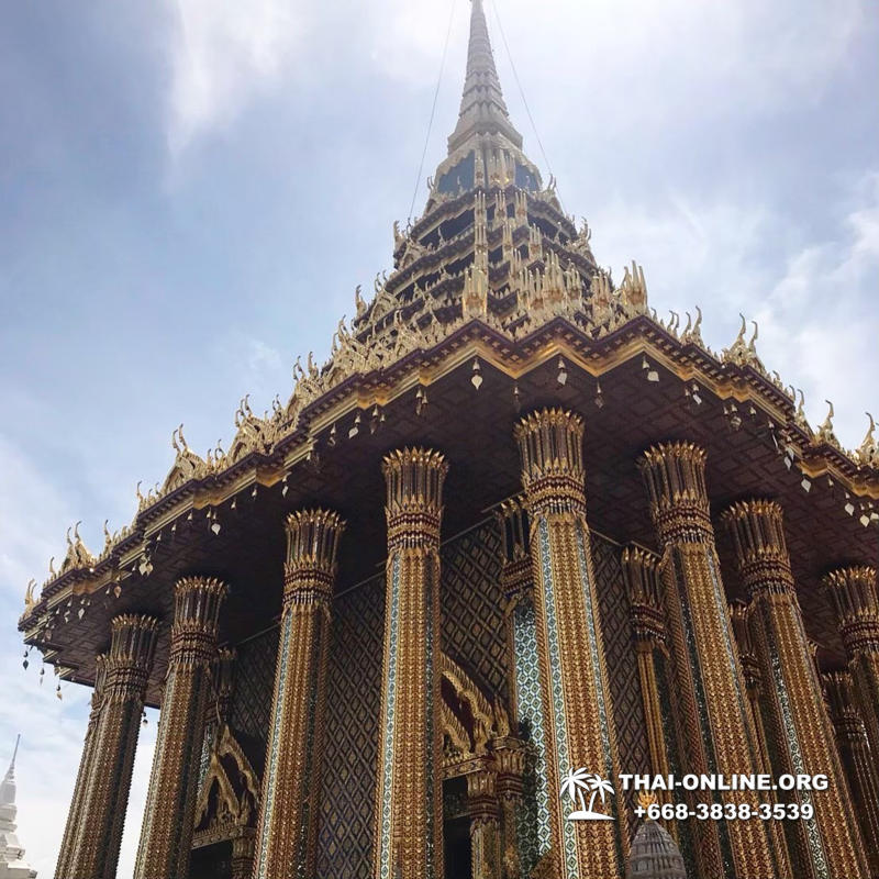 Сила Жизни экскурсия туристической компании Magic Thai Online в Паттайе, храм СПИДа в Тайланде, Лопбури город обезьян, Зеркальный храм, святилище секты Дхаммакая - фото 18