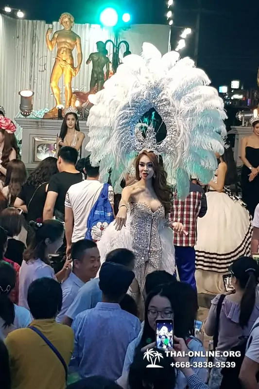 Tiffany's Cabaret Show Pattaya в Тайланде тур Seven Countries фото