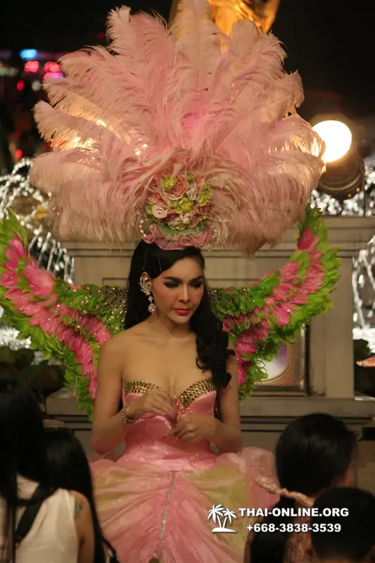 Tiffany's Cabaret Show Pattaya в Тайланде тур Seven Countries фото