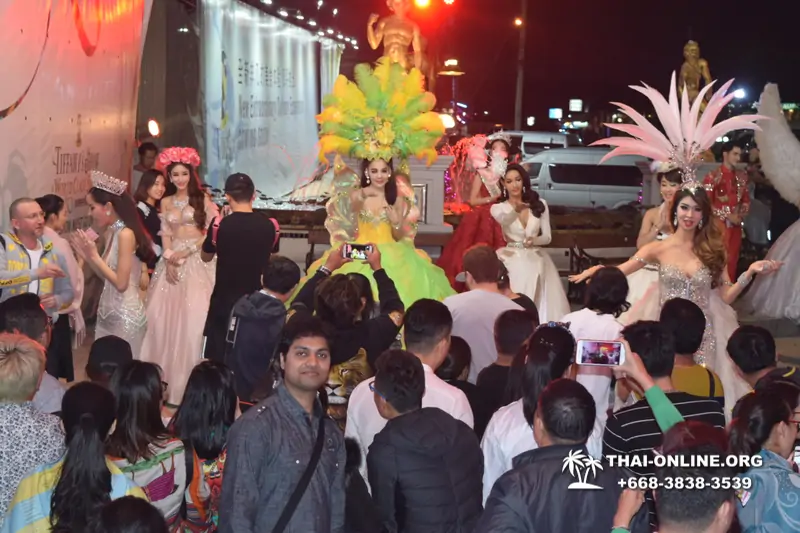 Tiffany's Cabaret Show Pattaya в Тайланде тур Seven Countries фото