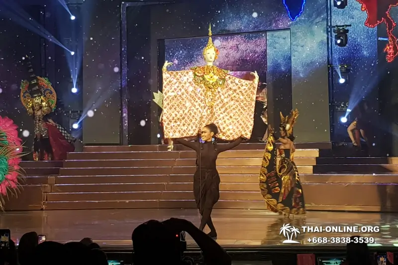 Tiffany's Cabaret Show Pattaya в Тайланде тур Seven Countries фото