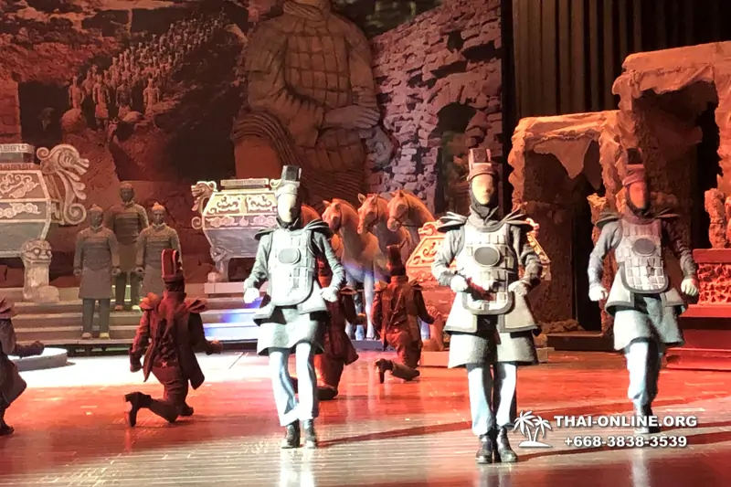 Шоу трансвеститов Колизей в Паттайе фото 29