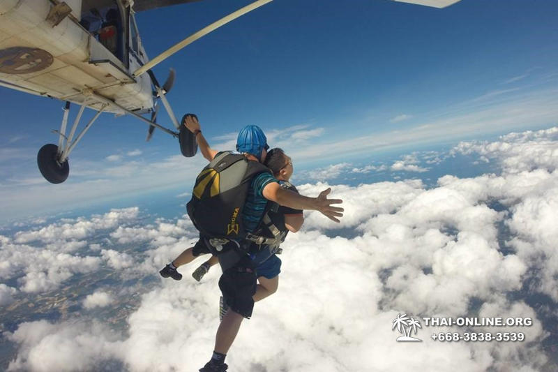 Thai Sky Adventures in Pattaya прыжок тандем с парашютом в Таиланде фото 33 Прыжки с парашютом в Тайланде, Thai Sky Adventures Паттайя фото 33