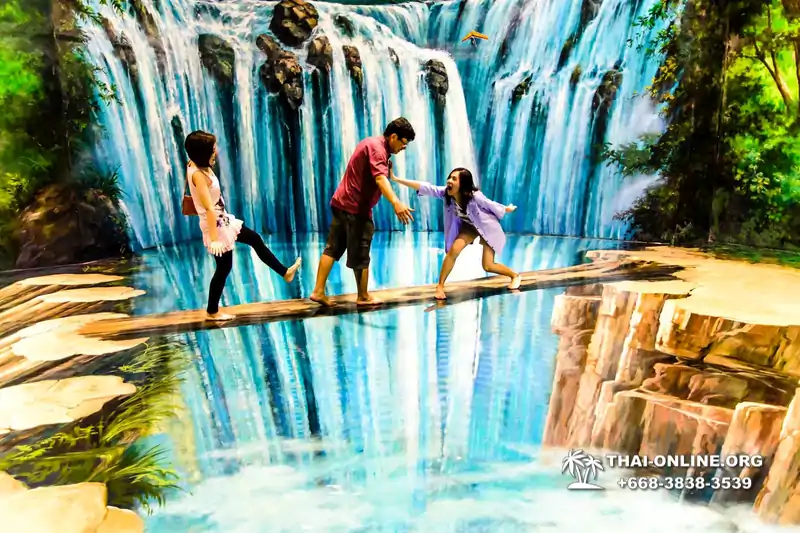 3D галерея "Art in Paradise" фото тура Seven Countries в Пат