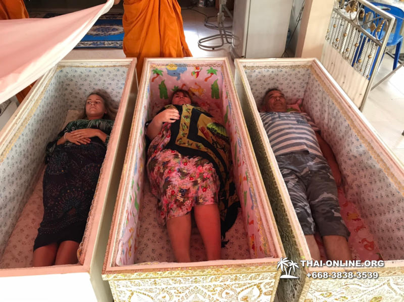 Ритуал Похороны неудач с гробами в Паттайе Тайланде фото поездки 109